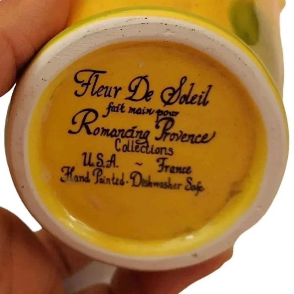 Olive Oil Dispenser/ Decanter Fleur de Soleil by ROMANCING PROVENCE - Picture 6 of 8